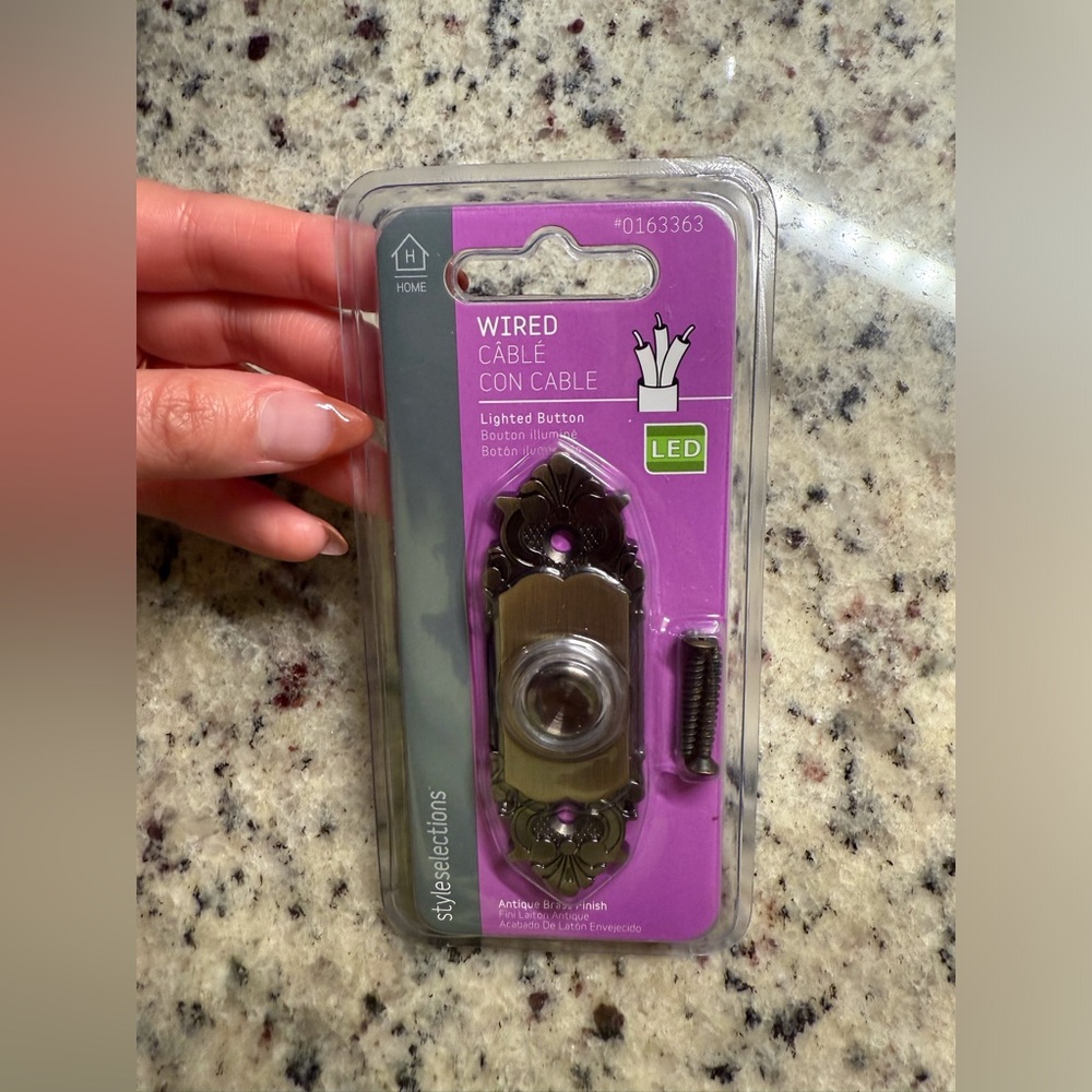 STYLE SELECTIONS ANTIQUE BRASS DOORBELL BUTTON - NWT